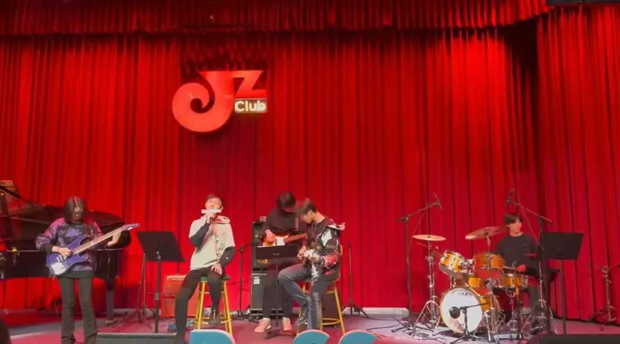 JZ Club Live House Concert
